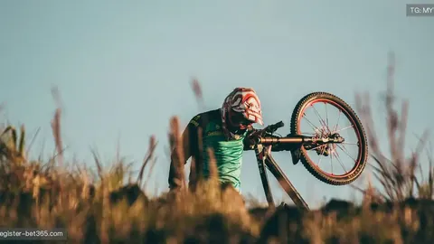 张常宁与刘晓彤再聚首：一红透粉丝圈，一事业辉煌疑似孕中