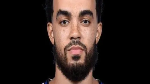 欧冠征程八连胜，皇马荣耀登顶决赛巅峰！